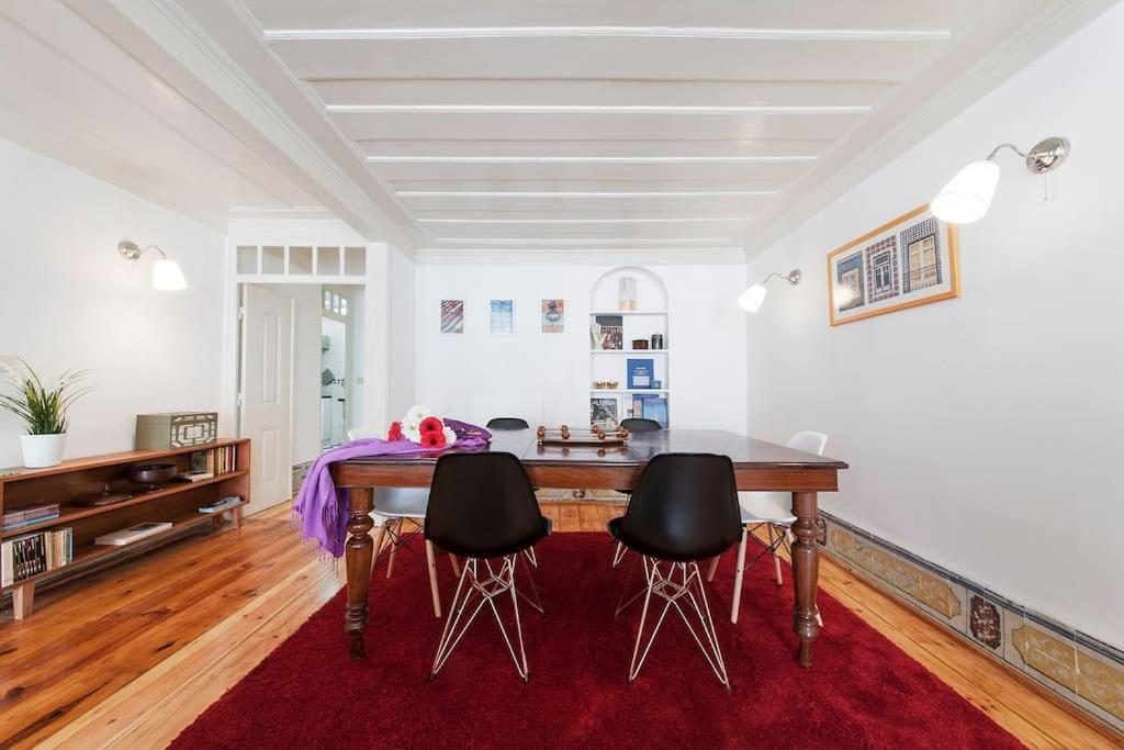 Charming 2 Bedroom Apartment Avenida Da Liberdade Lisbon Bagian luar foto