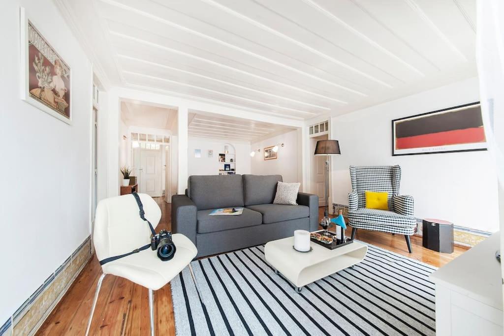 Charming 2 Bedroom Apartment Avenida Da Liberdade Lisbon Bagian luar foto